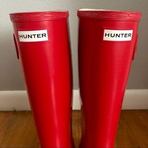 Hunter Red Gloss Rain Boots